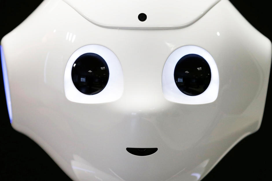 royaume-uni.-pepper-premier-robot-interroge-par-une-commission-parlementaire