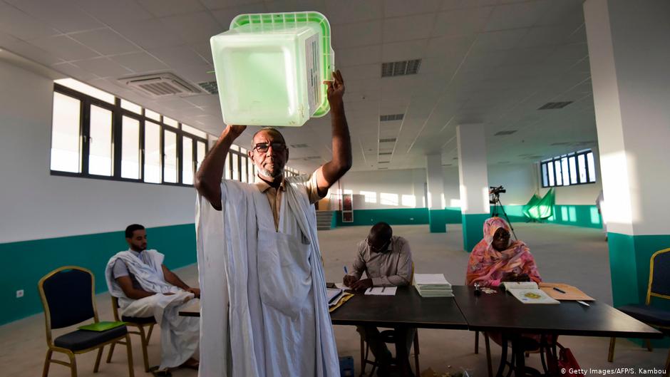 le-mauritaniens-aux-urnes-pour-une-transition-democratique-historique