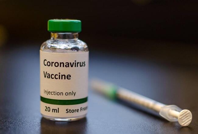 Test d’un vaccin en Afrique: le médecin et le chercheur présentent leurs excuses