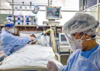 Coronavirus et le racisme contre le personnel soignant en occident